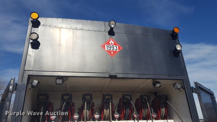 image for item EI9731 2012 International 4400 service truck