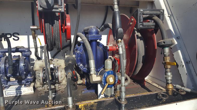 image for item EI9731 2012 International 4400 service truck