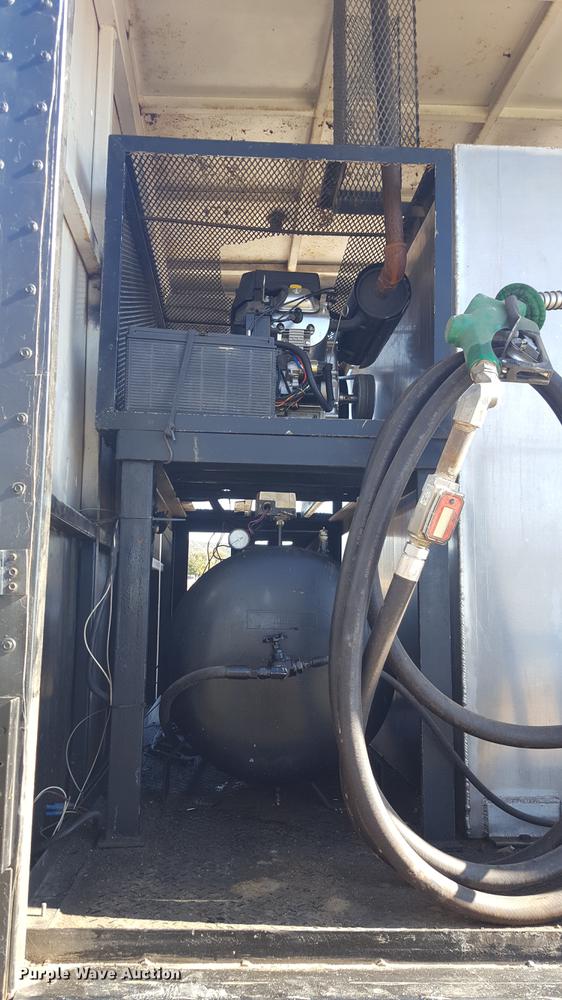 image for item EI9731 2012 International 4400 service truck