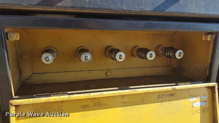 image for item EI9731 2012 International 4400 service truck