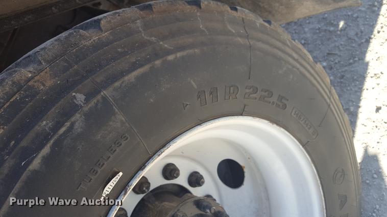 image for item EI9731 2012 International 4400 service truck