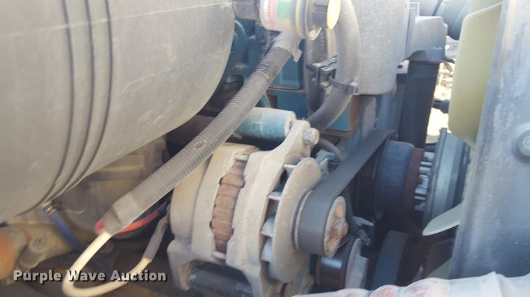 image for item EI9731 2012 International 4400 service truck