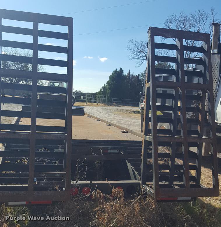 image for item EI9732 2001 SEI equipment trailer