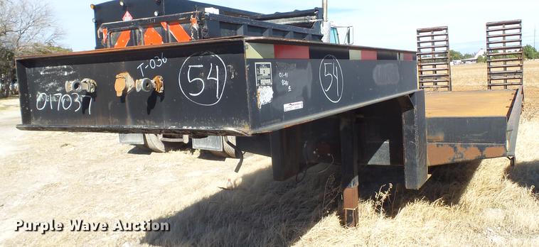 image for item EI9732 2001 SEI equipment trailer