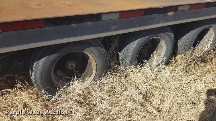 image for item EI9732 2001 SEI equipment trailer