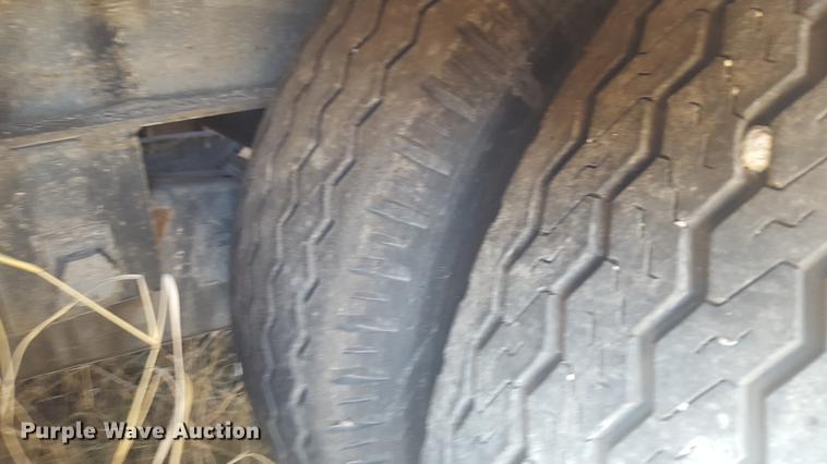 image for item EI9732 2001 SEI equipment trailer