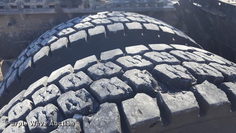 image for item EI9733 2012 International ProStar semi truck