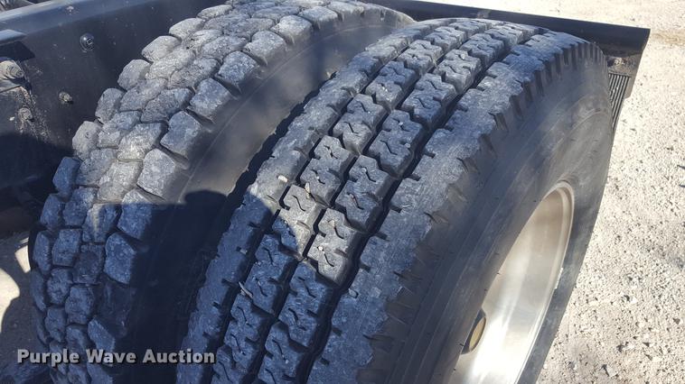 image for item EI9733 2012 International ProStar semi truck