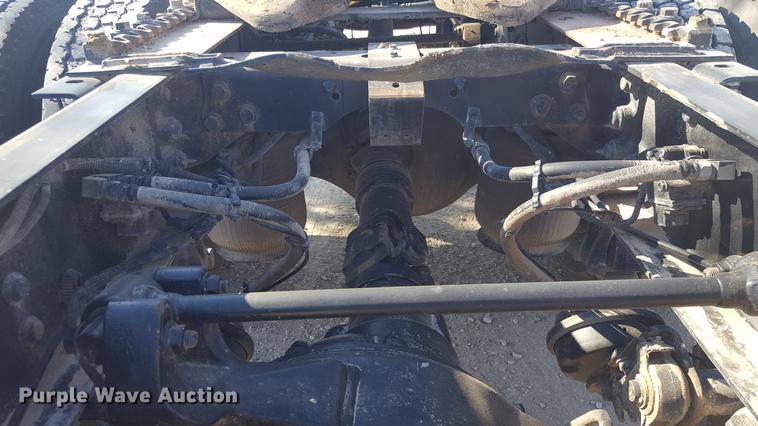 image for item EI9733 2012 International ProStar semi truck