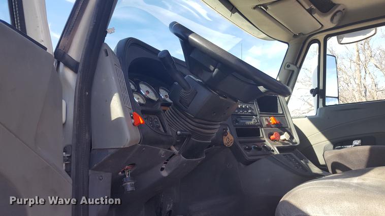 image for item EI9733 2012 International ProStar semi truck