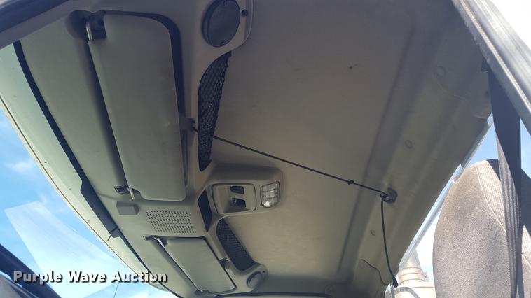 image for item EI9733 2012 International ProStar semi truck