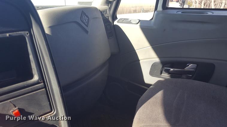 image for item EI9733 2012 International ProStar semi truck