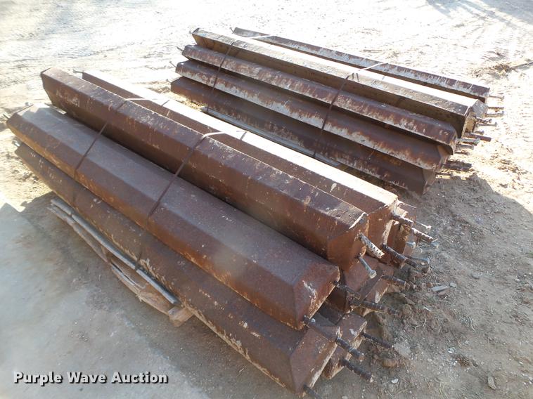 image for item EI9741 Approximately 19 car stop molds