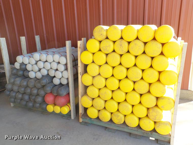 image for item EI9741 Approximately 19 car stop molds