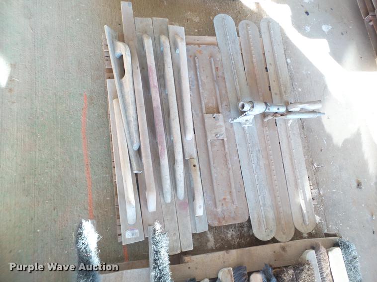 image for item EI9742 Concrete tools
