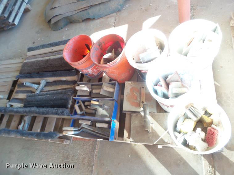 image for item EI9742 Concrete tools