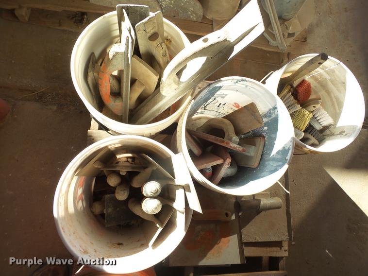 image for item EI9742 Concrete tools