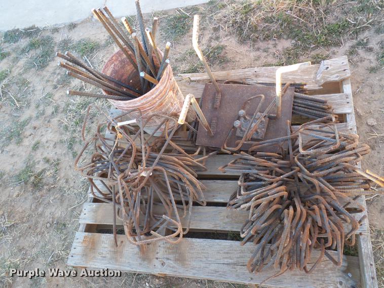 image for item EI9746 Concrete forms