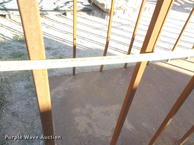 image for item EI9749 Road safety equipment