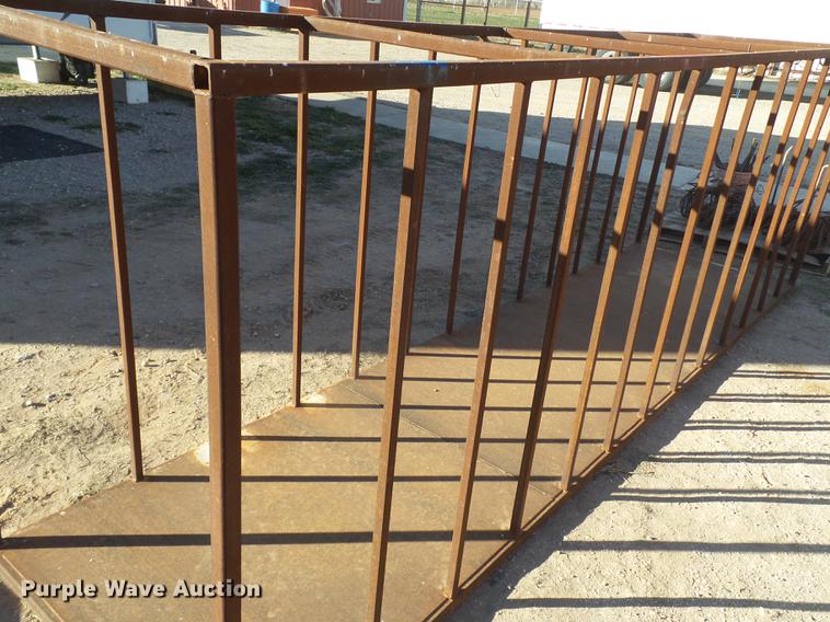 image for item EI9749 Road safety equipment