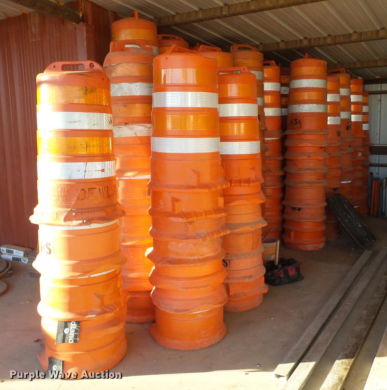 image for item EI9749 Road safety equipment