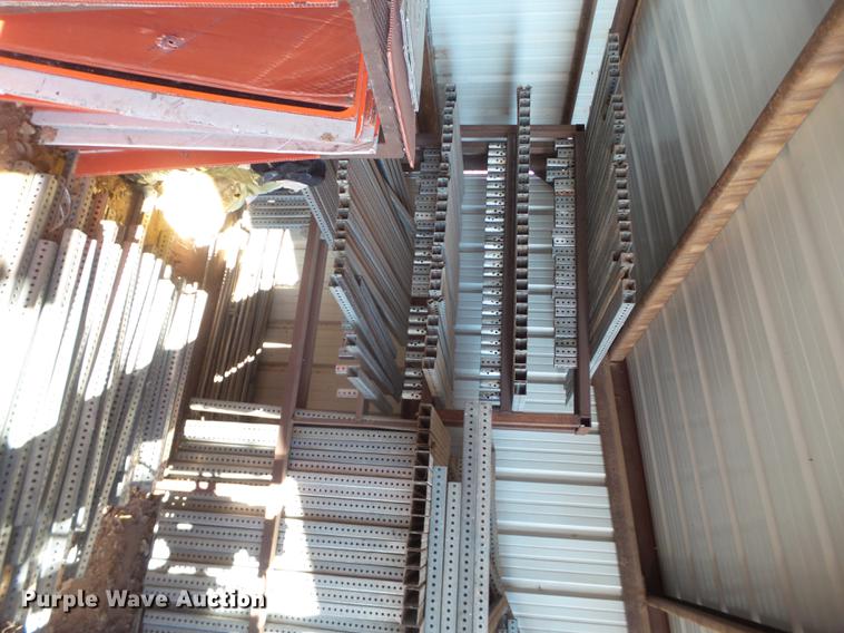 image for item EI9749 Road safety equipment