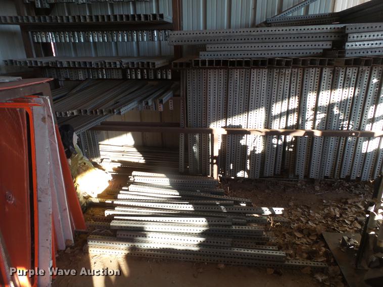 image for item EI9749 Road safety equipment