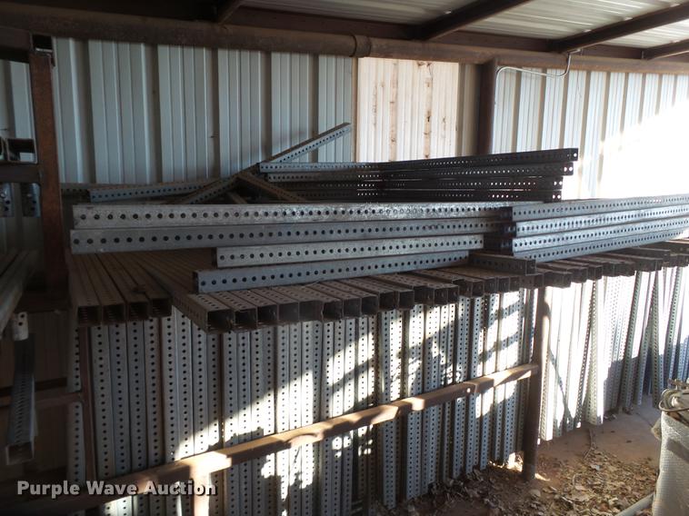 image for item EI9749 Road safety equipment