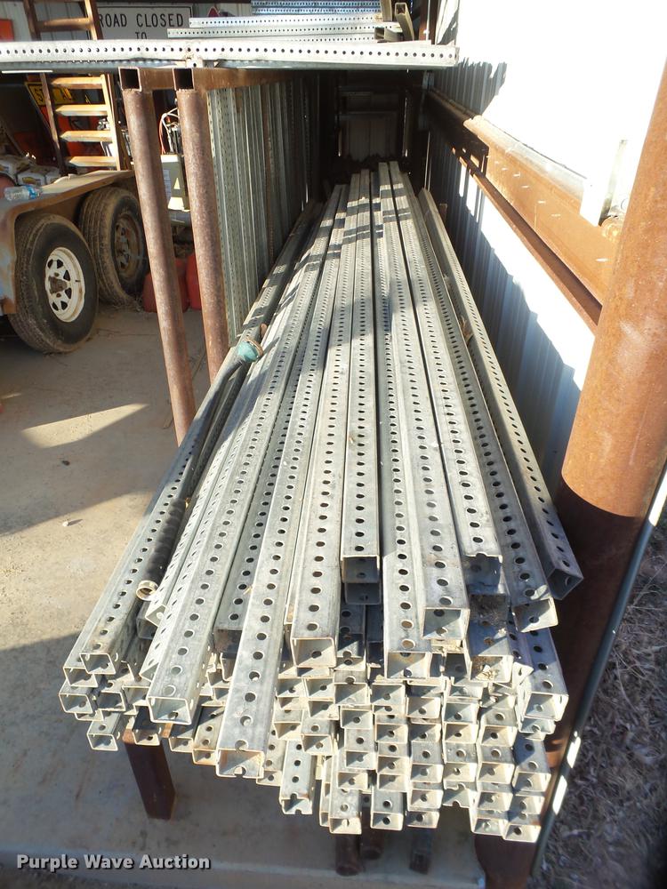 image for item EI9749 Road safety equipment