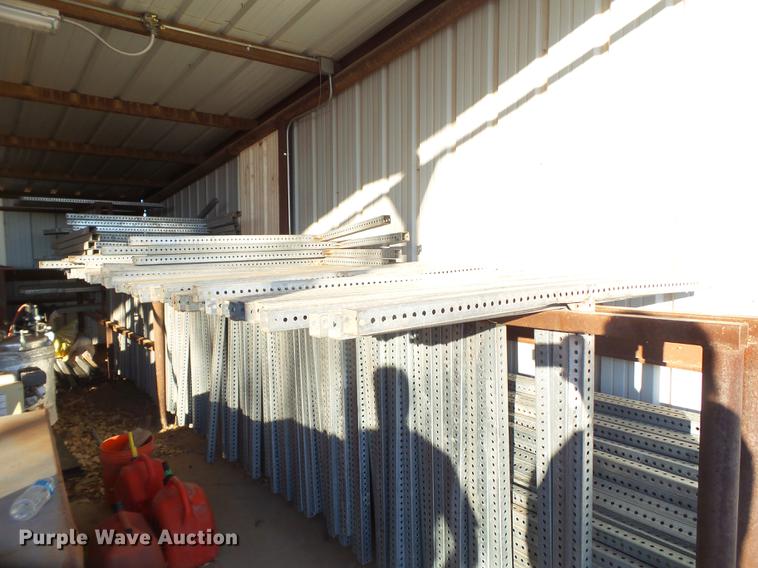 image for item EI9749 Road safety equipment