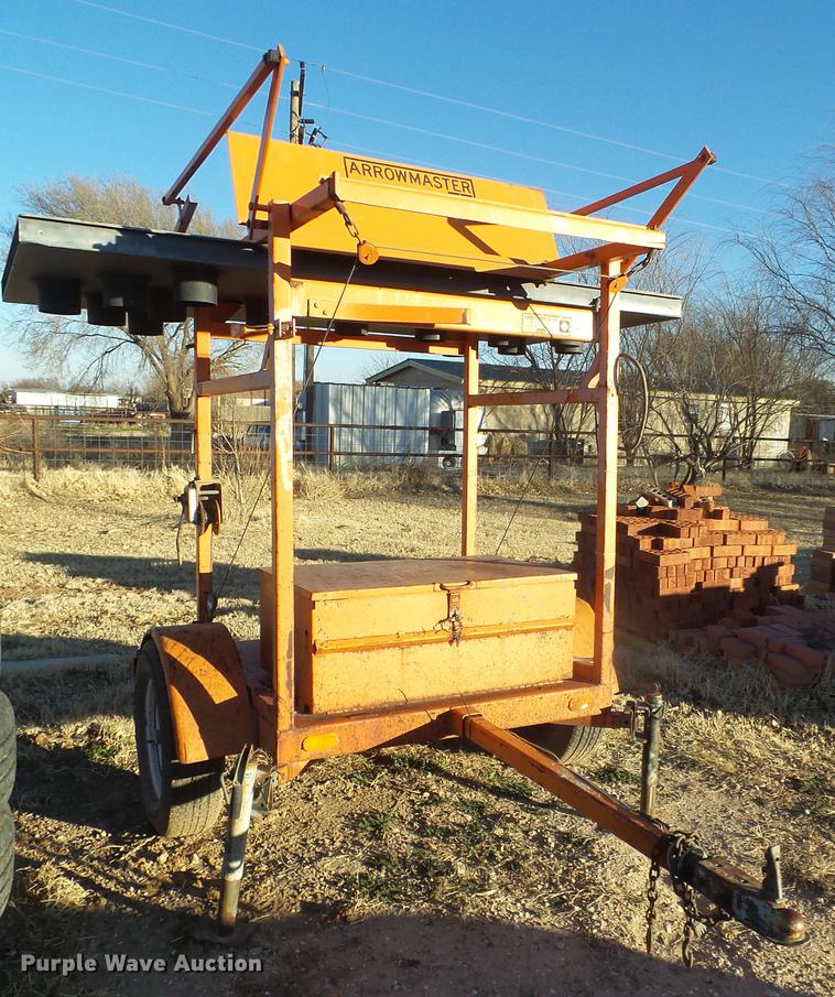 image for item EN9700 (4) Arrow Master arrow boards