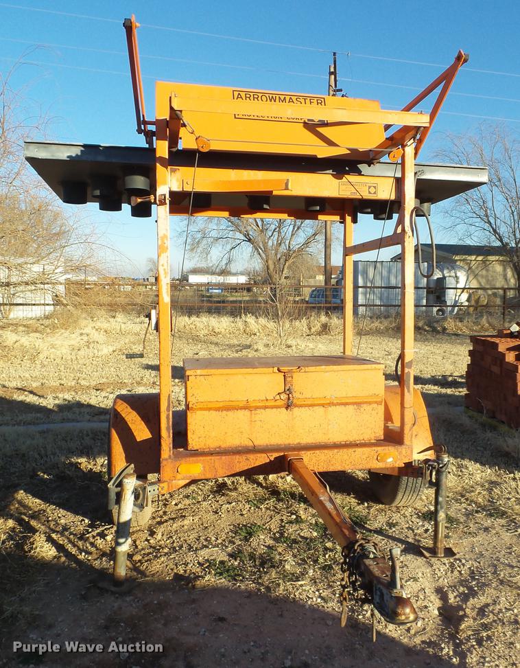 image for item EN9700 (4) Arrow Master arrow boards