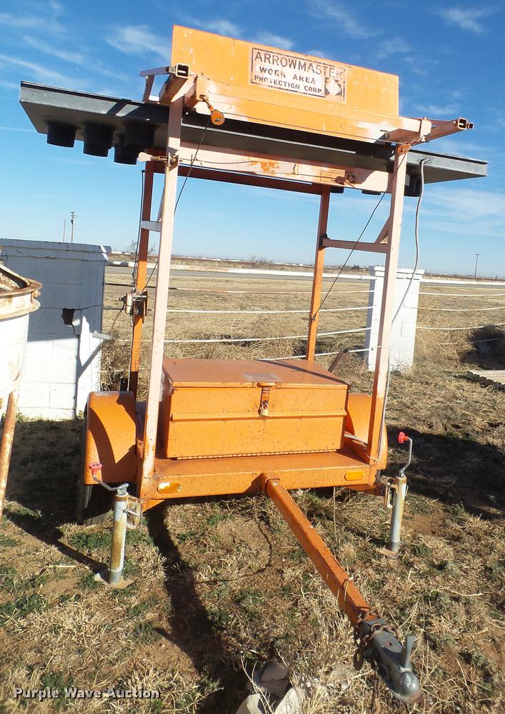 image for item EN9700 (4) Arrow Master arrow boards