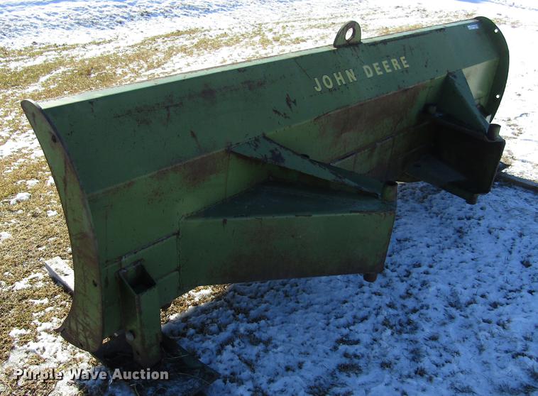 image for item EU9552 John Deere blade