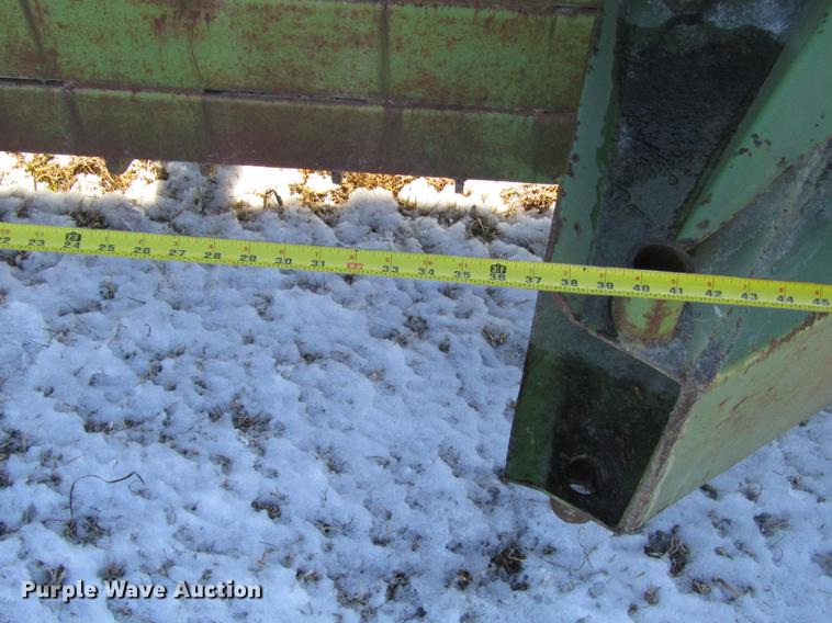 image for item EU9552 John Deere blade