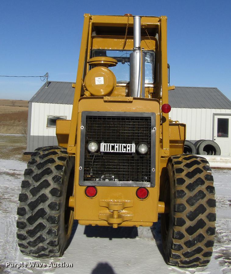image for item EU9553 1970 Clark Michigan 75B wheel loader