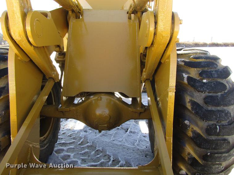 image for item EU9553 1970 Clark Michigan 75B wheel loader
