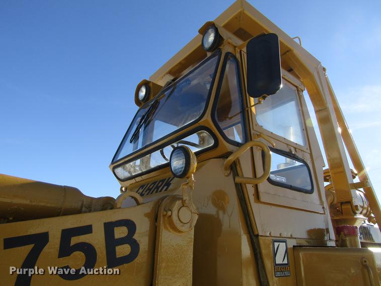 image for item EU9553 1970 Clark Michigan 75B wheel loader