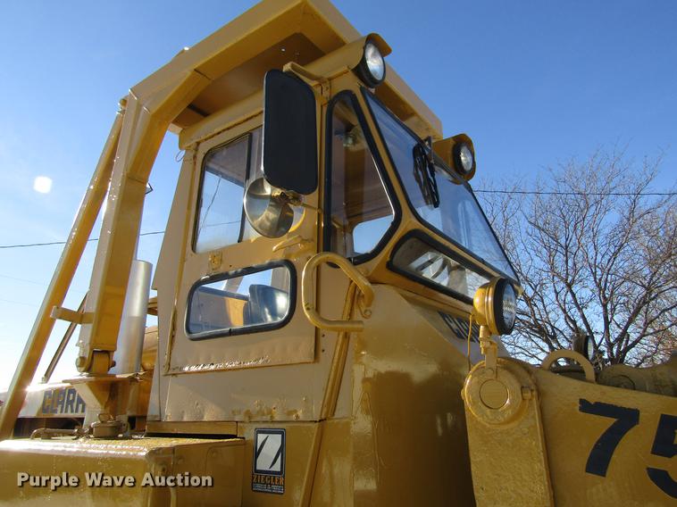 image for item EU9553 1970 Clark Michigan 75B wheel loader