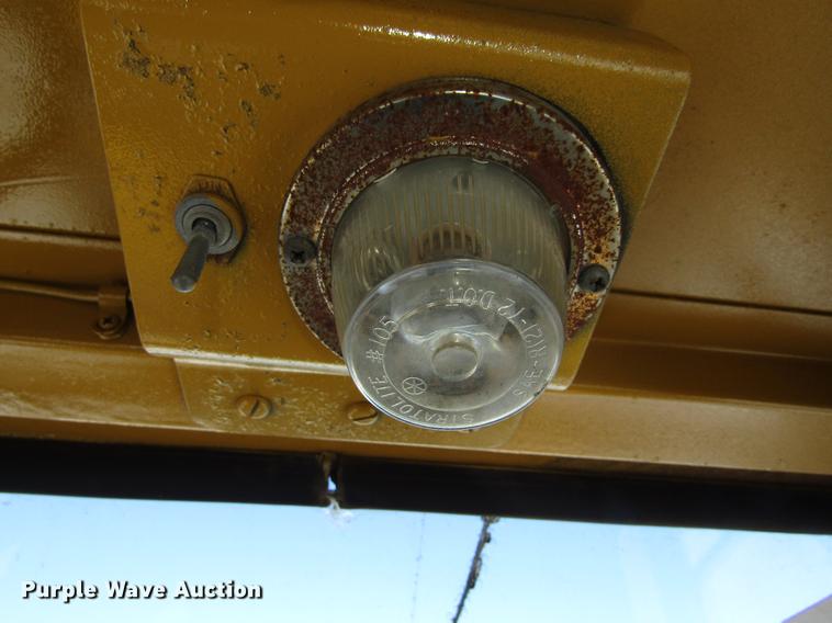 image for item EU9553 1970 Clark Michigan 75B wheel loader