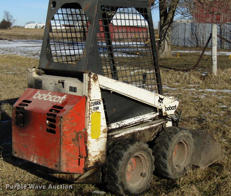 image for item EU9558 1979 Bobcat 310 skid steer
