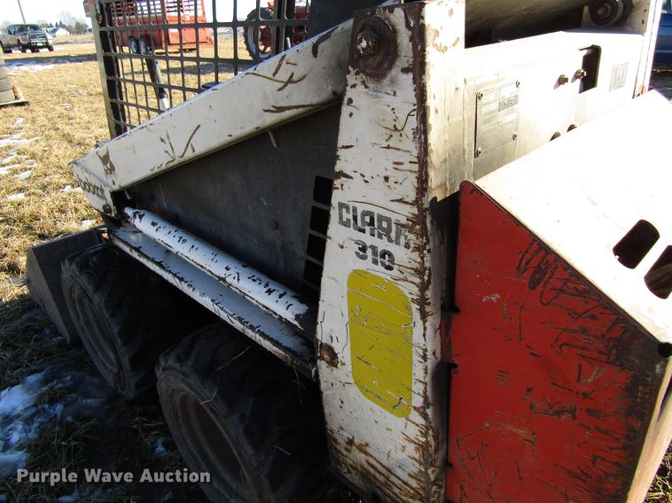 image for item EU9558 1979 Bobcat 310 skid steer
