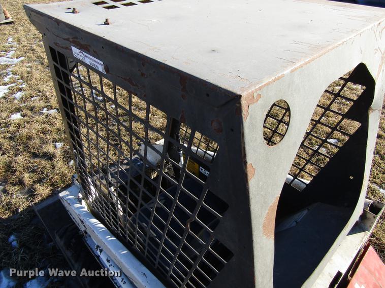 image for item EU9558 1979 Bobcat 310 skid steer