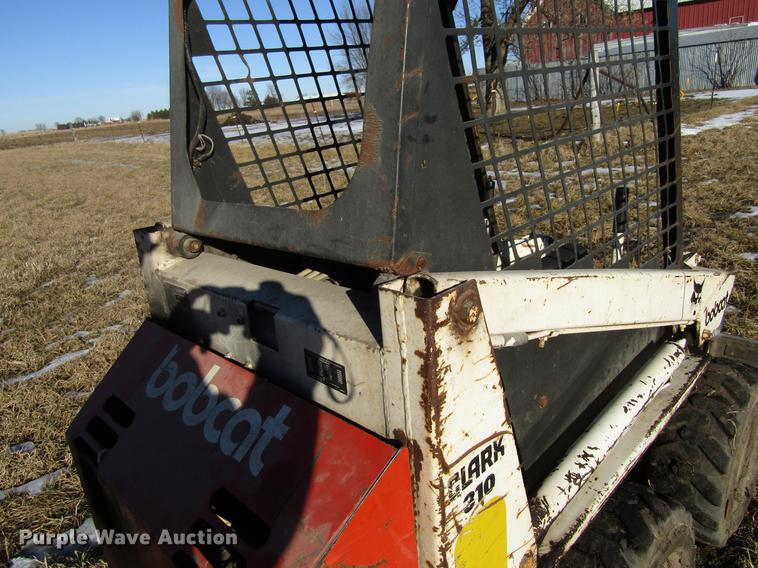 image for item EU9558 1979 Bobcat 310 skid steer