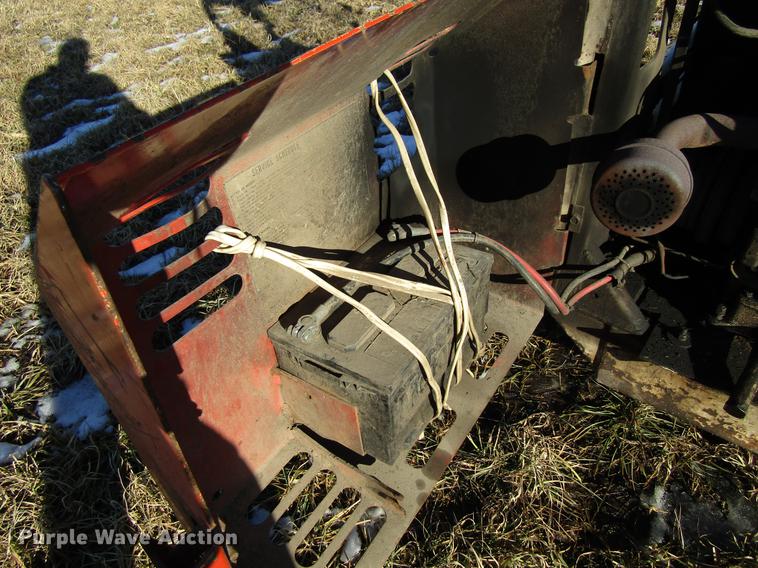 image for item EU9558 1979 Bobcat 310 skid steer