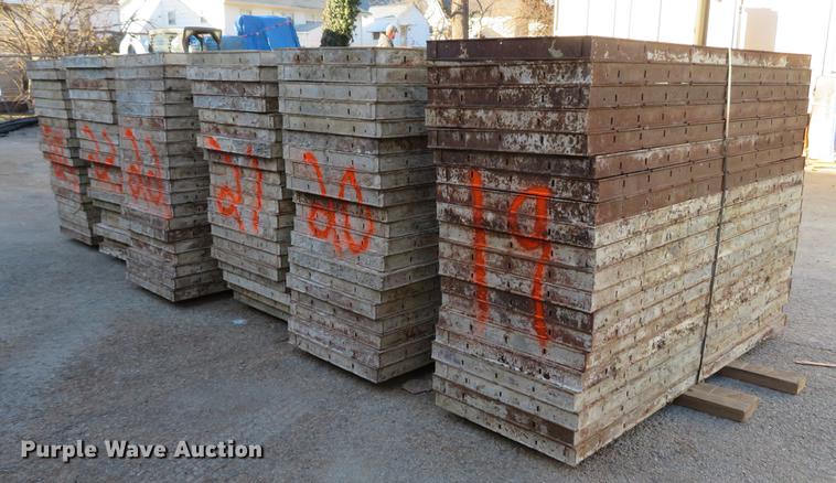 image for item EV9547 (120) concrete forms