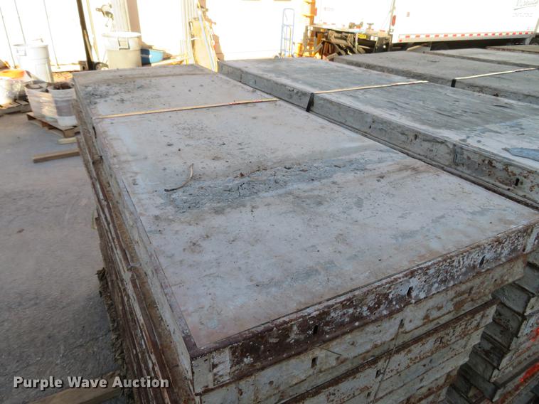 image for item EV9547 (120) concrete forms