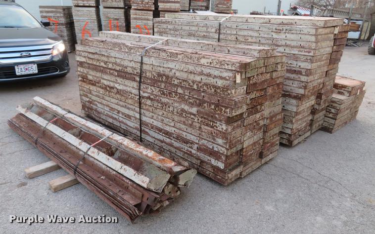 image for item EV9554 (108) concrete forms