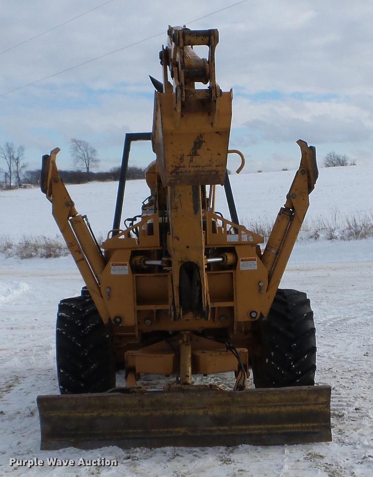 image for item EW9868 2000 Case 860 vibratory cable plow