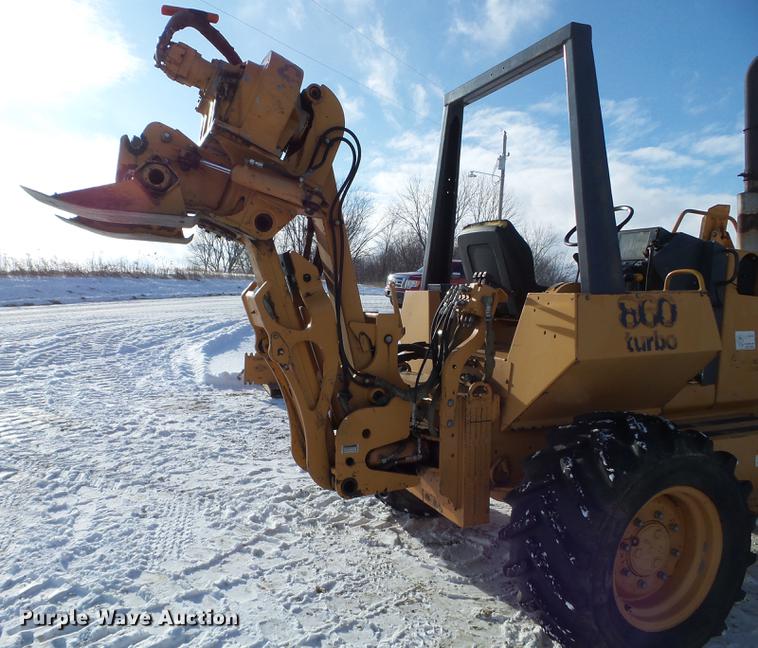 image for item EW9868 2000 Case 860 vibratory cable plow